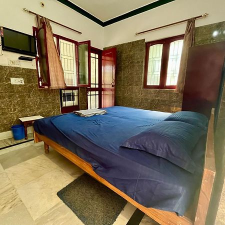 Laxmi Lodge Rishikesh Luaran gambar
