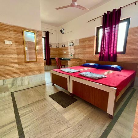 Laxmi Lodge Rishikesh Luaran gambar