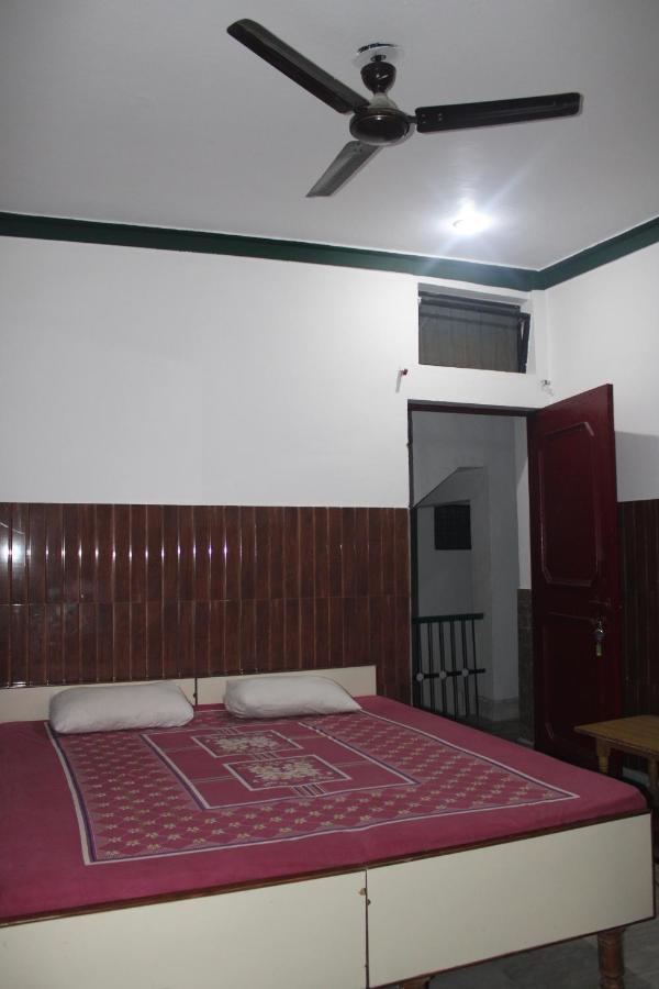 Laxmi Lodge Rishikesh Luaran gambar
