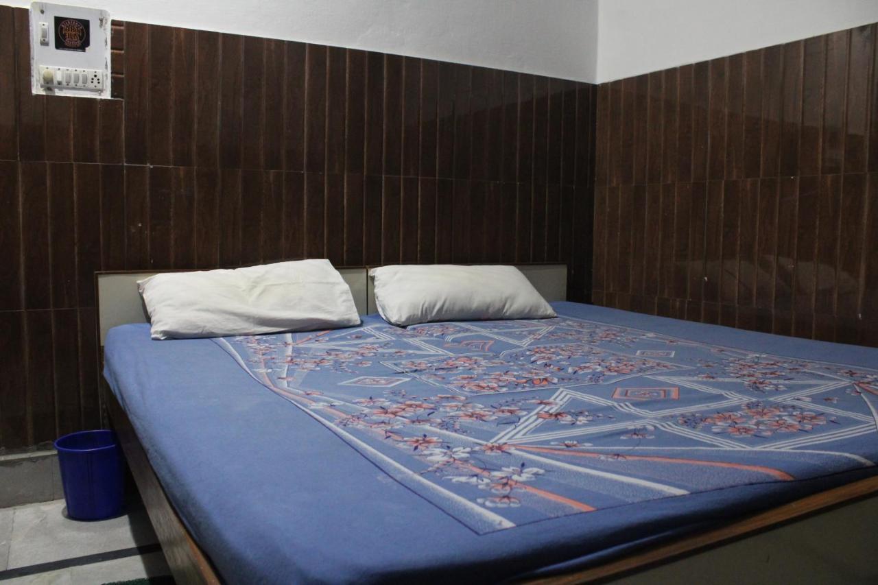 Laxmi Lodge Rishikesh Luaran gambar