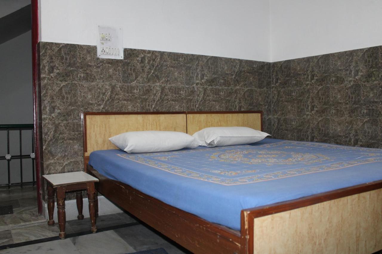 Laxmi Lodge Rishikesh Luaran gambar